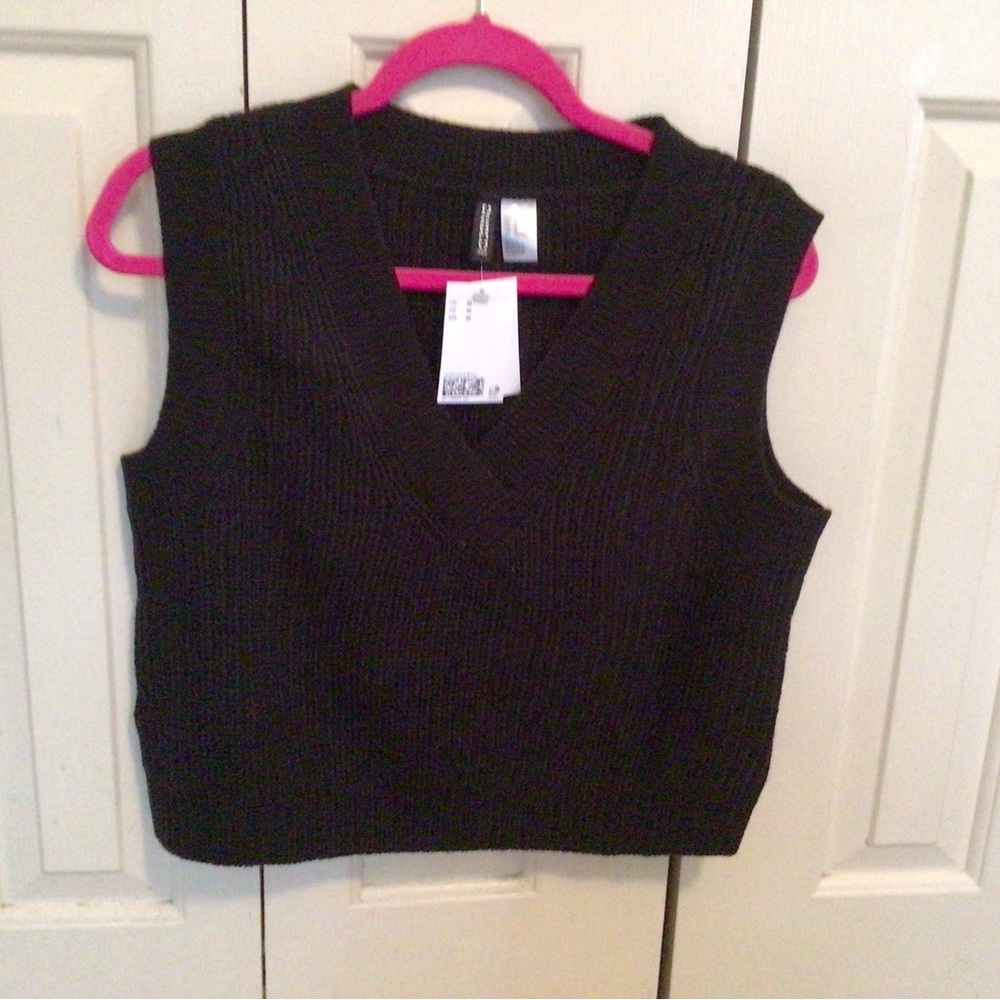 H & M Black Vest size M